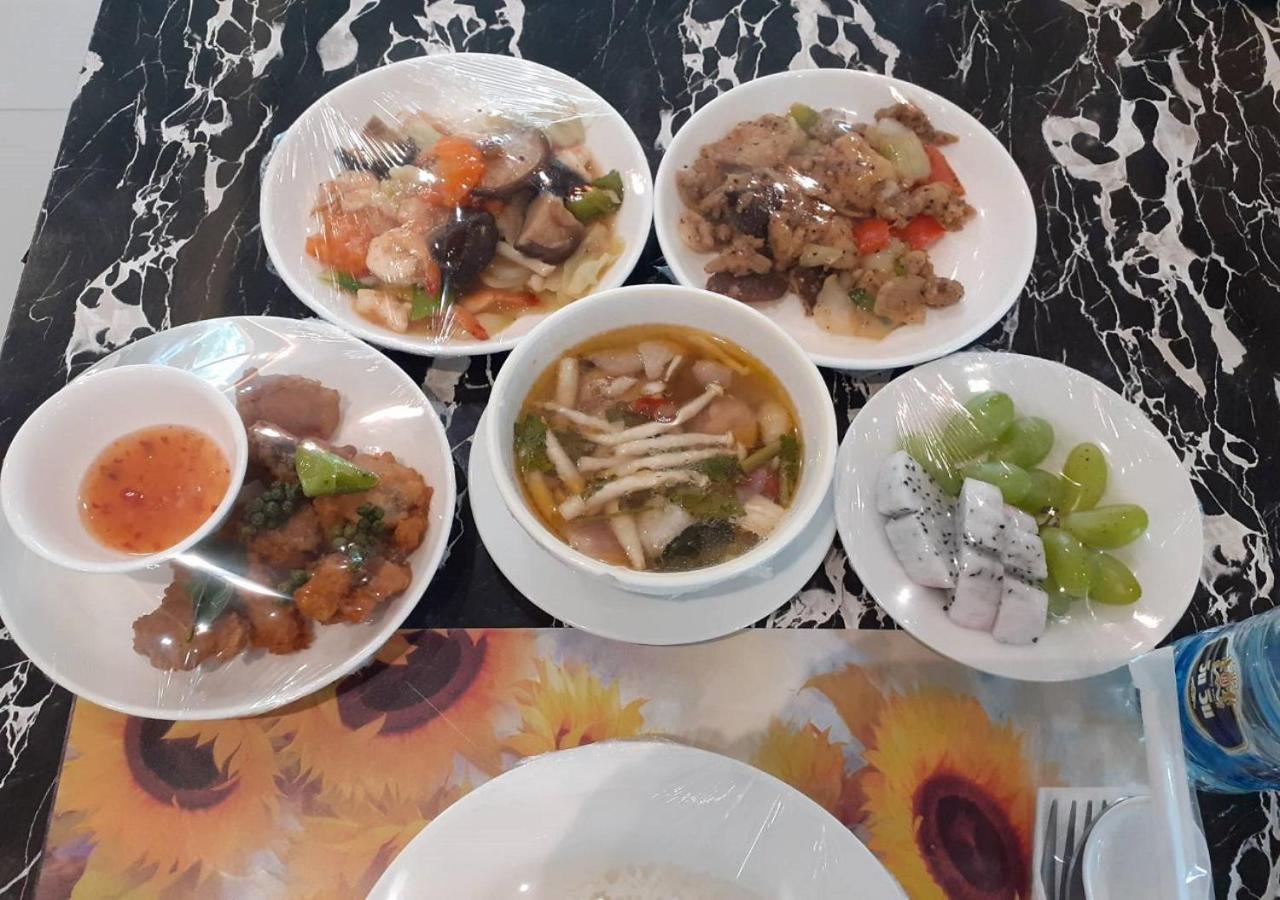 Grand Inter Hotel Samut Sakhon Exteriör bild