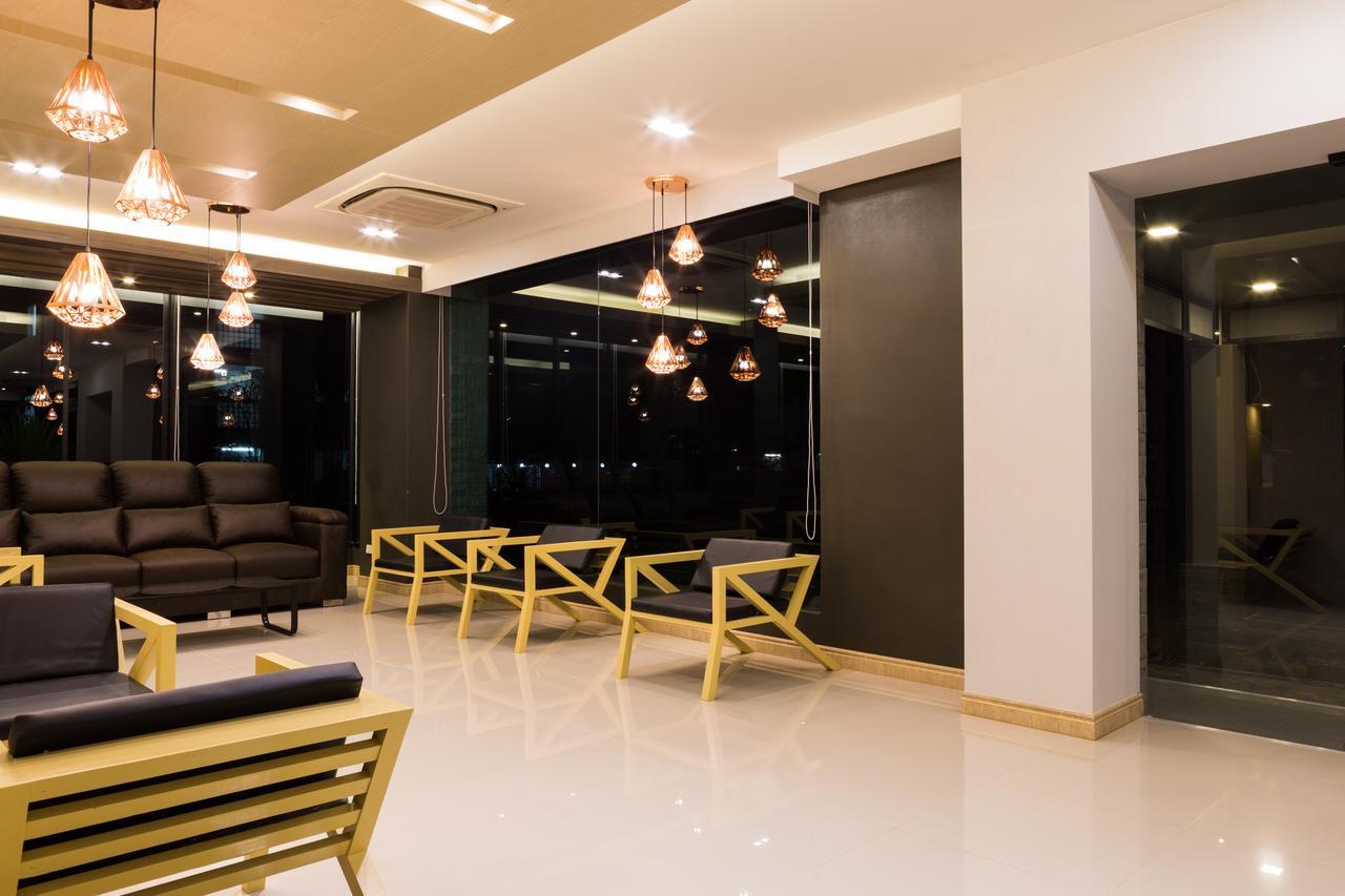 Grand Inter Hotel Samut Sakhon Exteriör bild